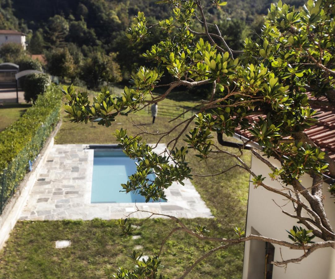 Villa Corbezzolo Luino Bagian luar foto